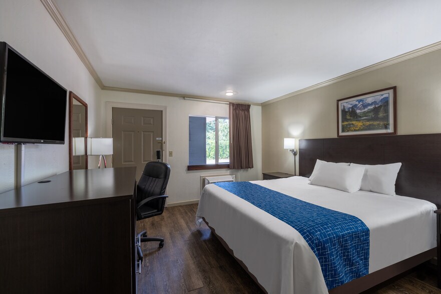 More Photos Of 102 Rogers Ln, Livingston Hotel For Sale