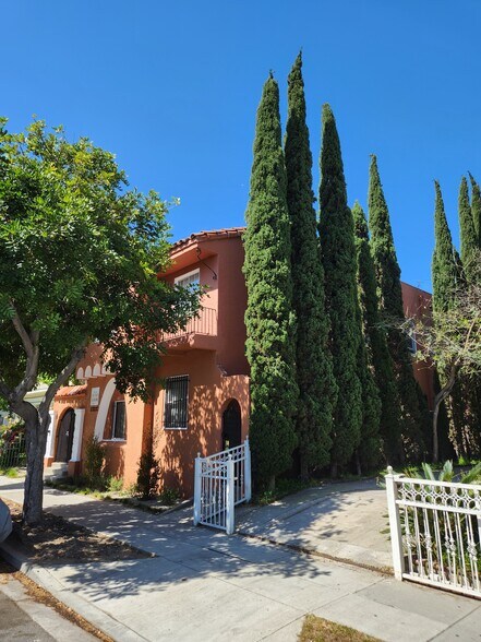More Photos Of 1217 Cedar Ave, Long Beach Apartments For Sale