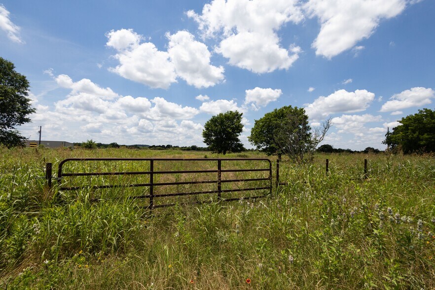 More Photos Of 6685 NW 230, Smithville Land For Sale