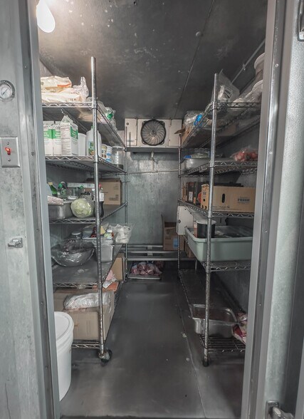 More Photos Of 205 Main St, Onalaska Specialty For Sale