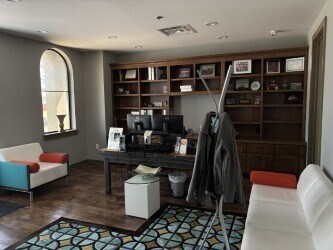 More Photos Of 3216 W Arkansas Ln, Dalworthington Gardens Office For Lease