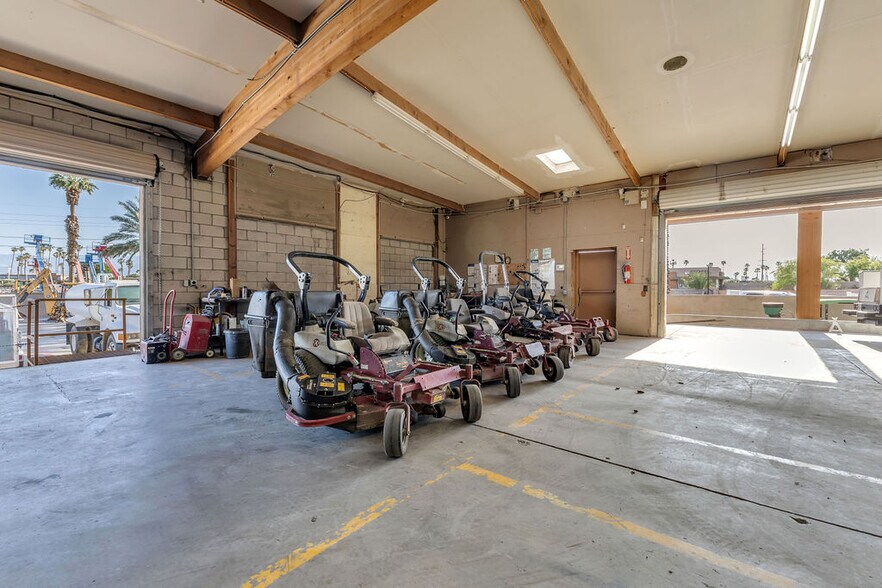 More Photos Of 81500 Industrial Pl, Indio Warehouse For Sale