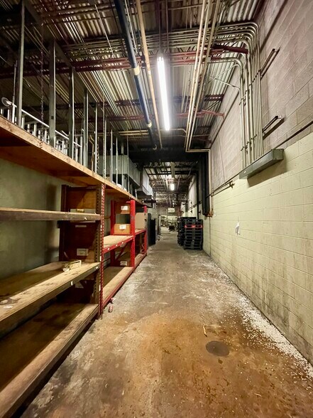 More Photos Of 1150 E Peace St, Canton Unknown For Lease