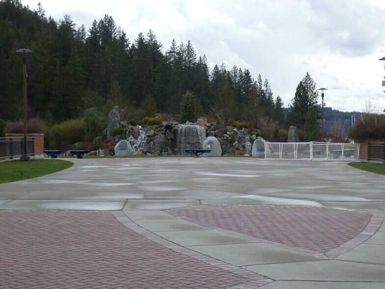 More Photos Of 115 S 4th St, Coeur d'Alene Storefront For Lease