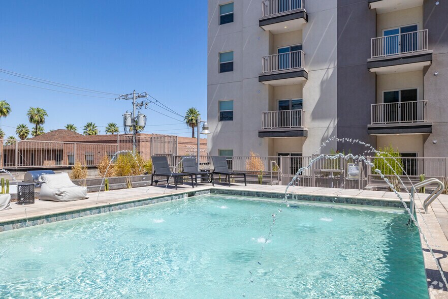 More Photos Of 301 W Roosevelt St, Phoenix Apartments For Lease