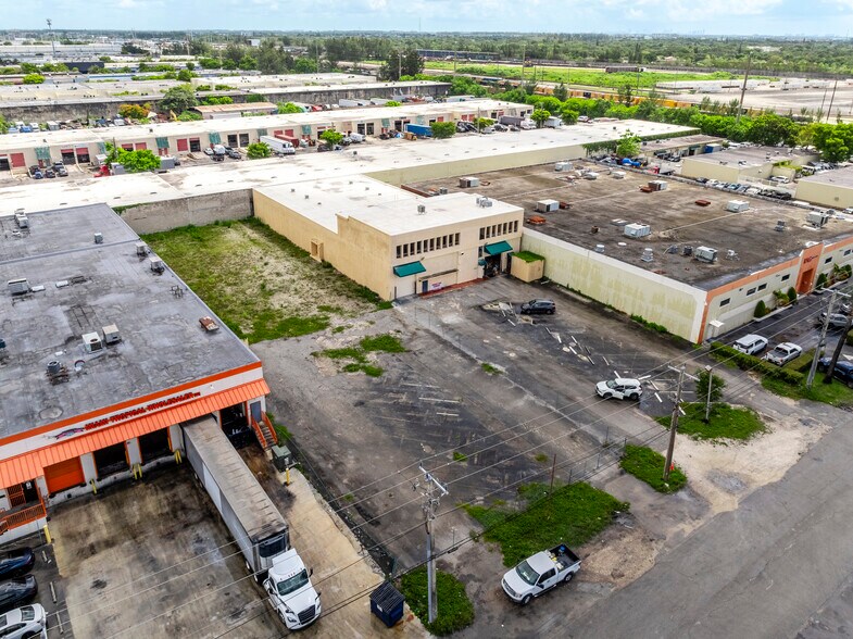 More Photos Of 6995 NW 46th St, Miami Warehouse For Sale