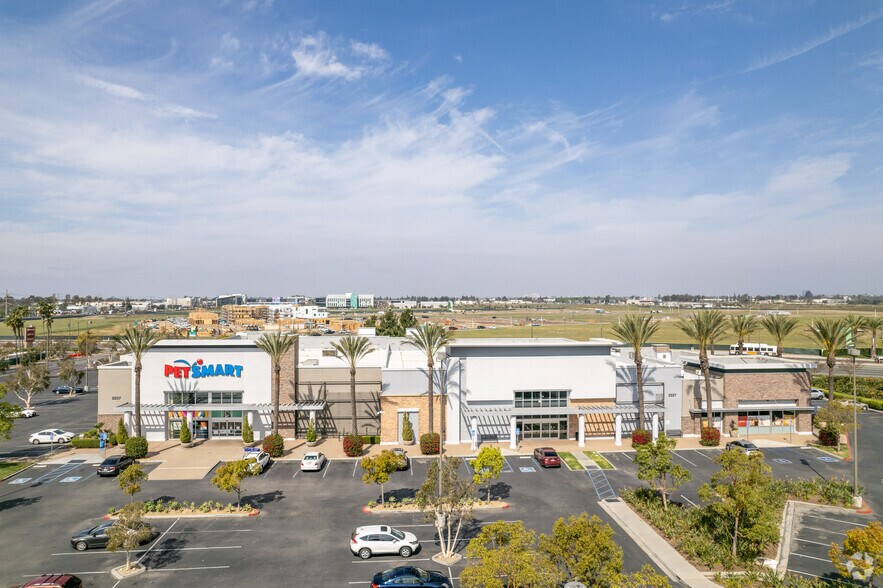 More Photos Of 2201-2895 Park Ave, Tustin Unknown For Lease