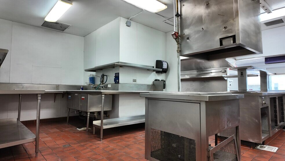 More Photos Of 2001 S Las Vegas Blvd, Las Vegas Fast Food For Lease