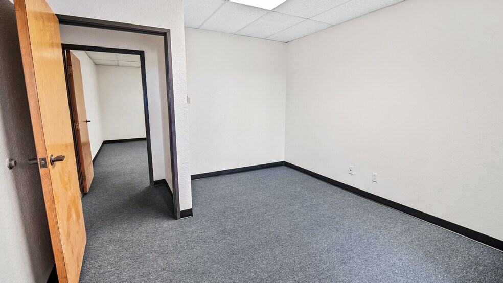 More Photos Of 5500 Atherton St, Long Beach Medical For Lease