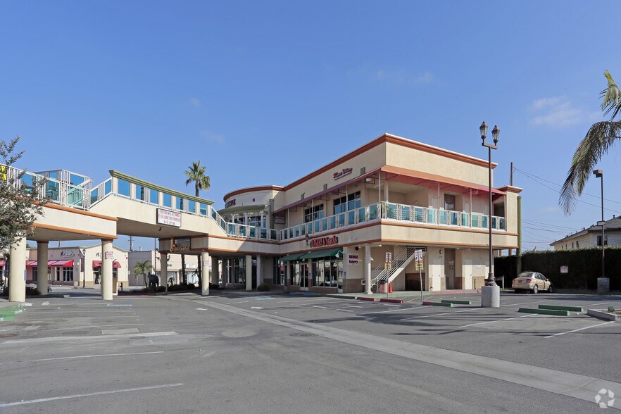 More Photos Of 18720-18792 Pioneer Blvd, Artesia General Retail For Lease