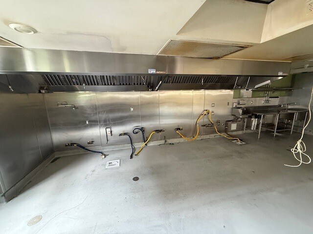 More Photos Of 3770 Piedmont Ave, Oakland Restaurant For Lease