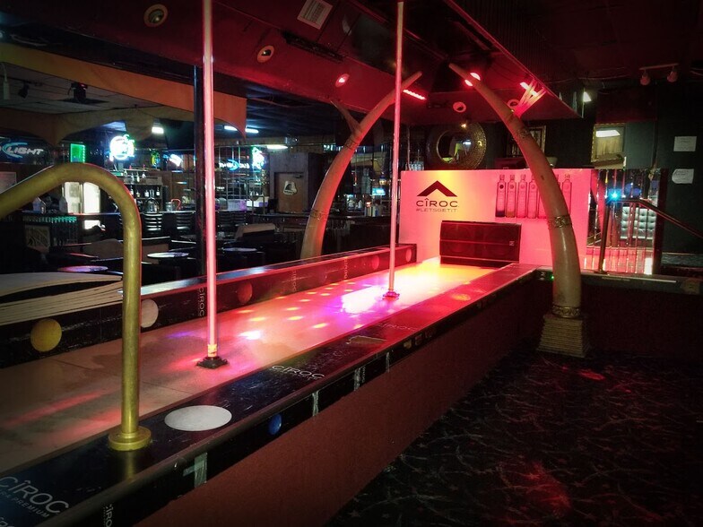 More Photos Of 1310 S Orange Blossom Trl, Orlando Bar For Sale