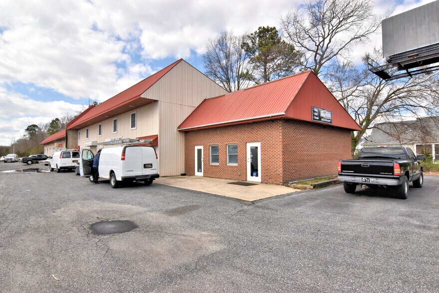 More Photos Of 30620 & 30627 Coastal Hwy, Lewes Light Distribution For Lease