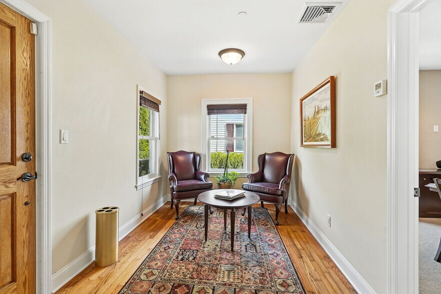 More Photos Of 93 N Greeley Ave, Chappaqua Office For Sale