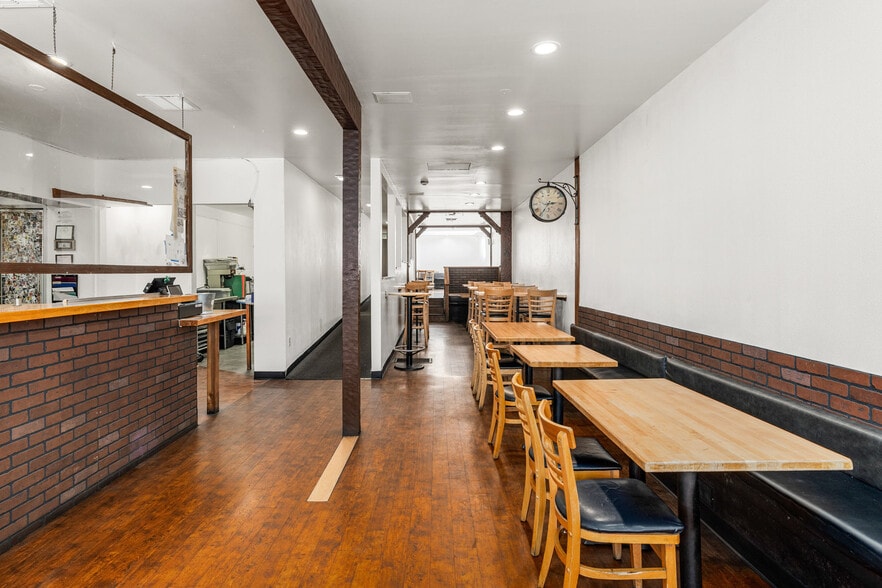 More Photos Of 110 S Pine St, Nevada City Freestanding For Lease