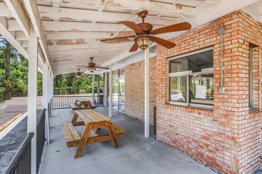 More Photos Of 500 Buff Blvd, Summerton General Retail For Sale