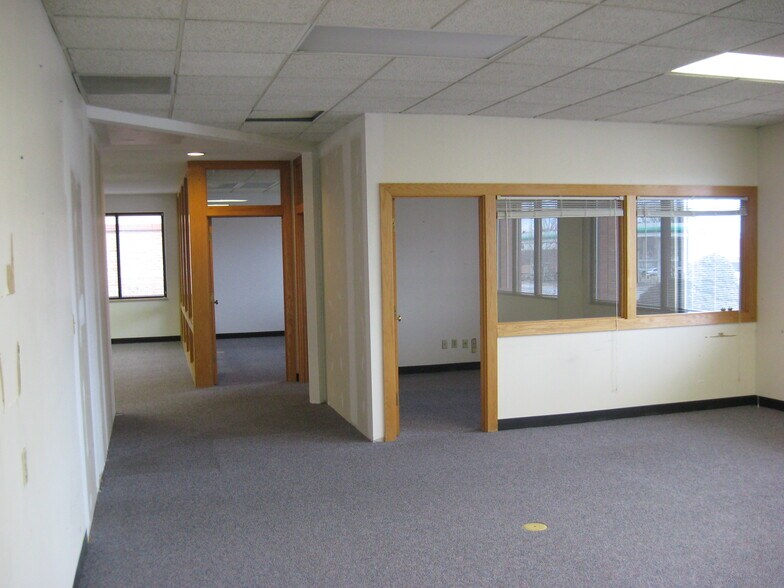 More Photos Of 311 S Main St, O'Fallon Office For Lease