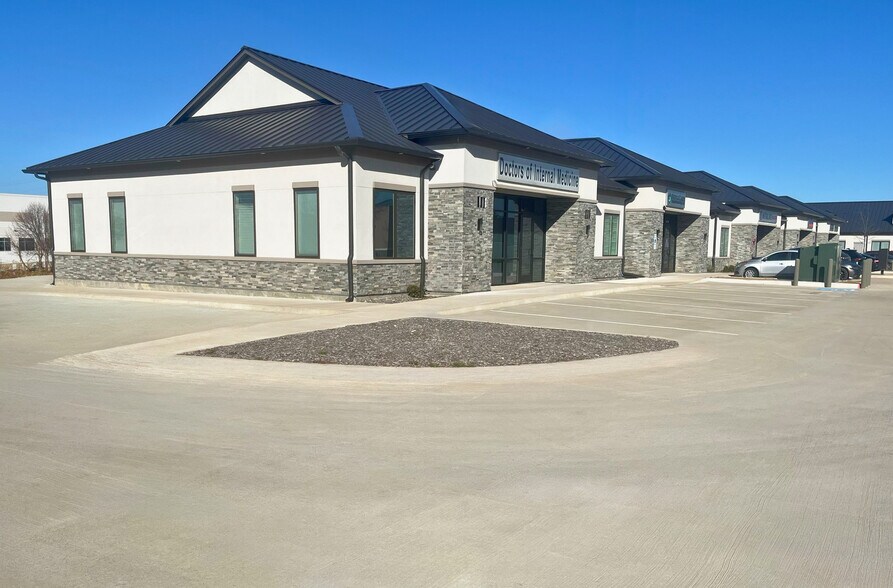 Primary Photo Of 525 Shiloh Rd, Plano Medical For Sale