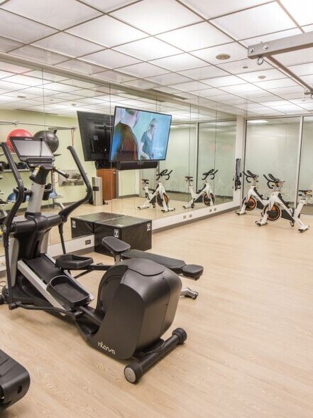 More Photos Of 302 Innovation Dr, Franklin Loft Creative Space For Lease