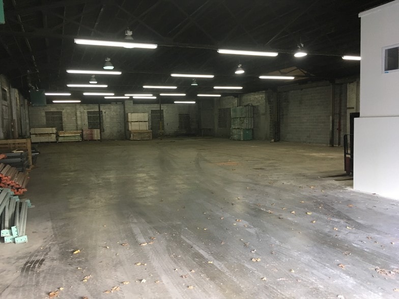 More Photos Of 805 N Loudoun St, Winchester Unknown For Lease
