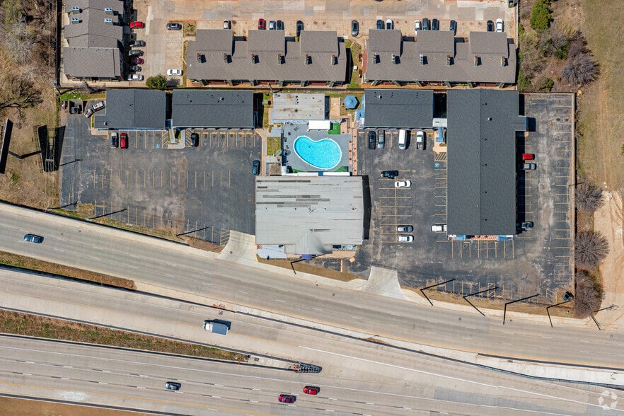 More Photos Of 1175 N Watson Rd, Arlington Hotel For Sale