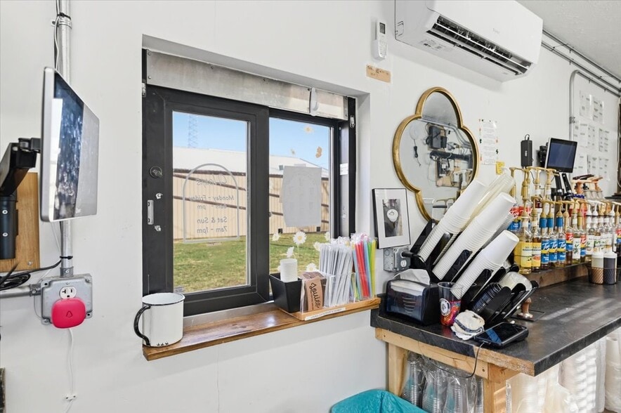 More Photos Of 131 3rd St, Underwood Specialty For Sale