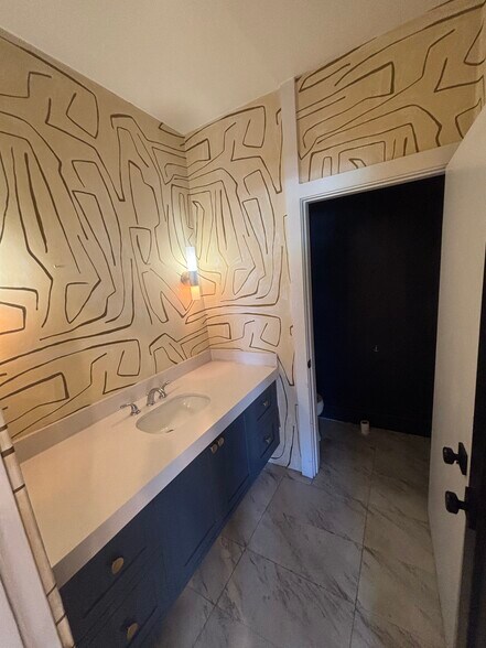 More Photos Of 3008 Lakeshore Ave, Oakland Apartments For Lease