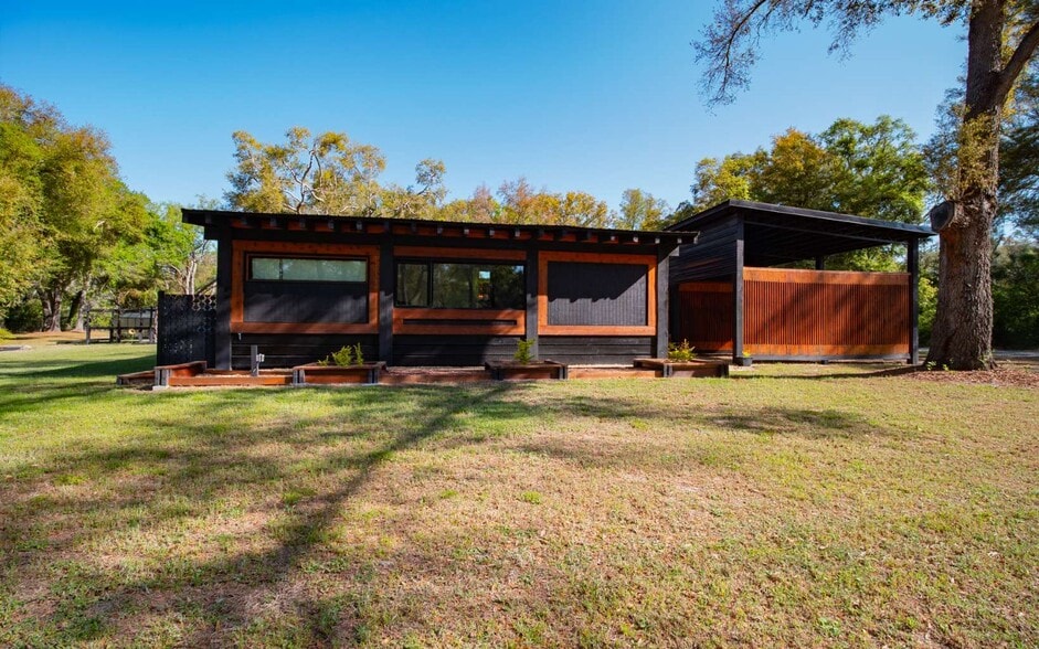 More Photos Of 13951 160th Ter, Mc Alpin Lodge Meeting Hall For Sale