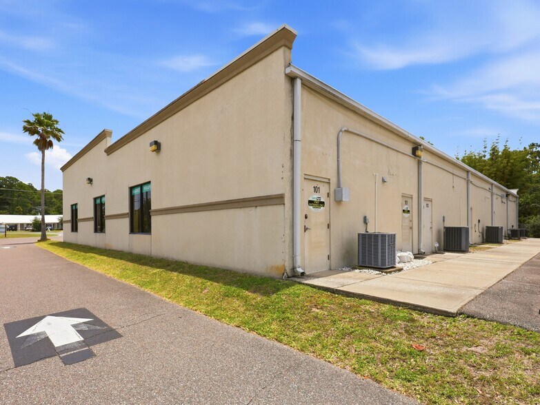 More Photos Of 4425 US Highway 1 S, Saint Augustine Light Distribution For Sale