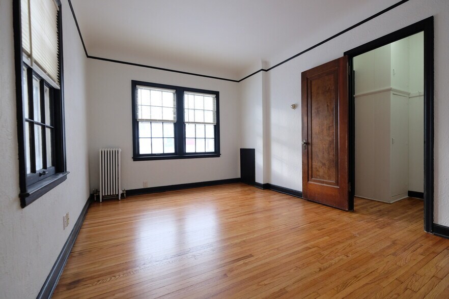 More Photos Of 3322 Blaisdell Ave, Minneapolis Apartments For Sale