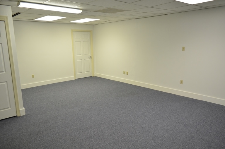 More Photos Of 283 2nd Street Pike, Southampton Office For Sale