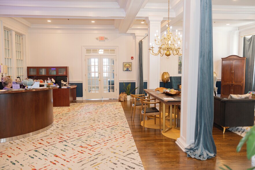 More Photos Of 119 Ridley Ave, Lagrange Office For Sale