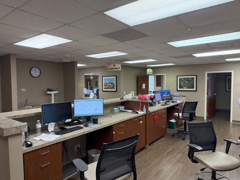 More Photos Of 1340 Matthews Township Pky, Matthews Medical For Sale