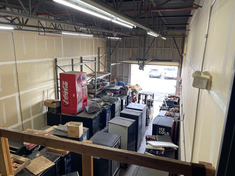 More Photos Of 4475 W 58th Ave, Arvada Light Distribution For Sale