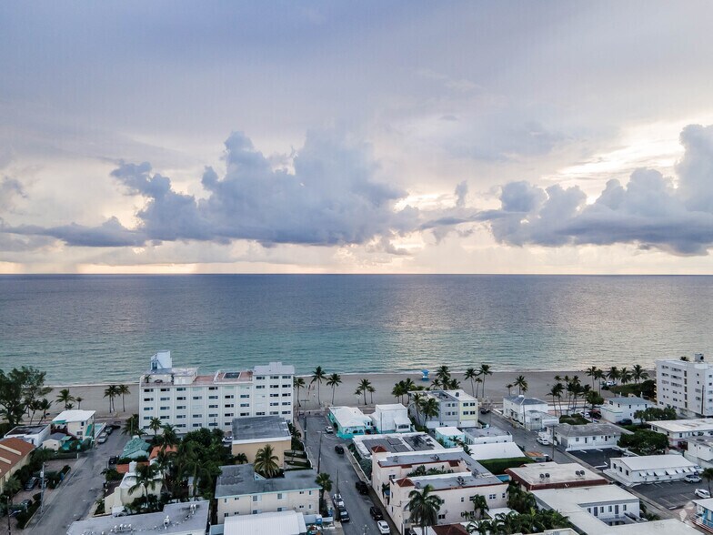 More Photos Of 308 Monroe St, Hollywood Hotel For Sale