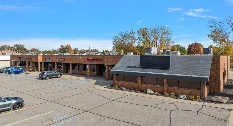 More Photos Of 41560-41660 Garfield Rd, Clinton Township Freestanding For Sale