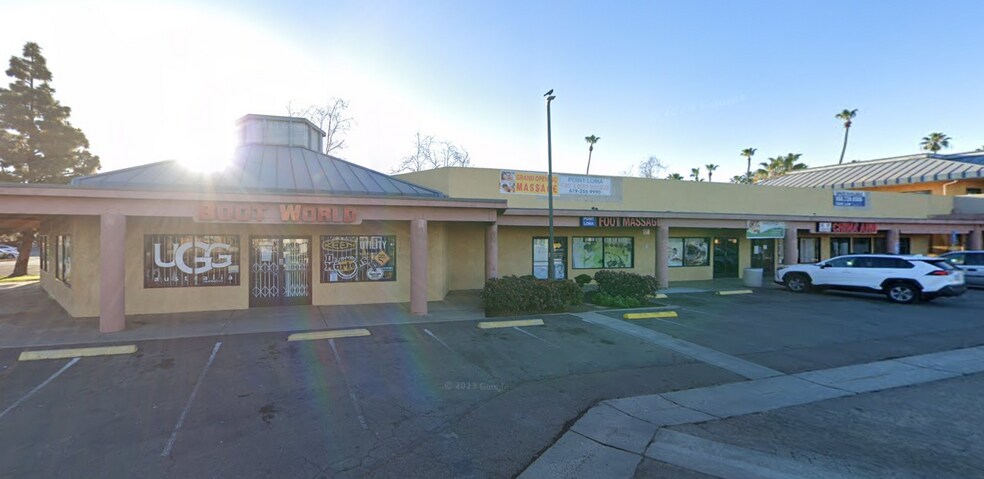 More Photos Of 3175-3185 Midway Dr, San Diego Storefront For Lease