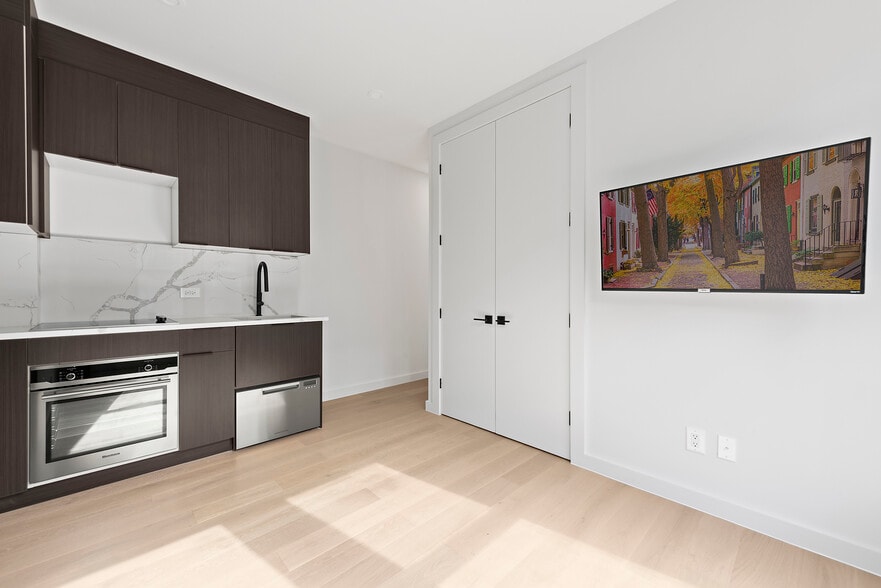 More Photos Of 46-15 48th Ave, Woodside Apartments For Sale