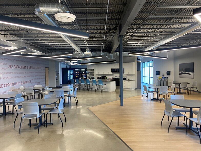 More Photos Of 1553 W 9000 S, West Jordan Department Store For Sale