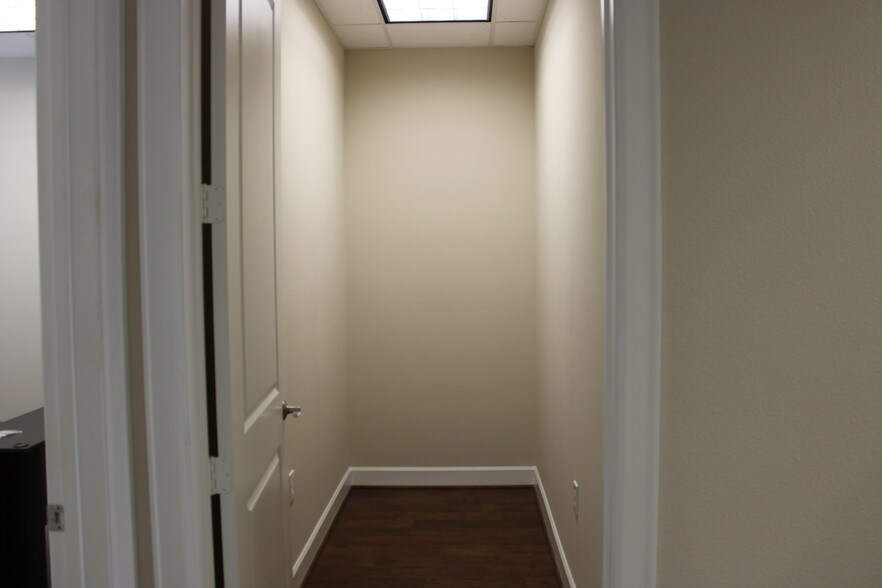 More Photos Of 440 Cobia Dr, Katy Medical For Lease
