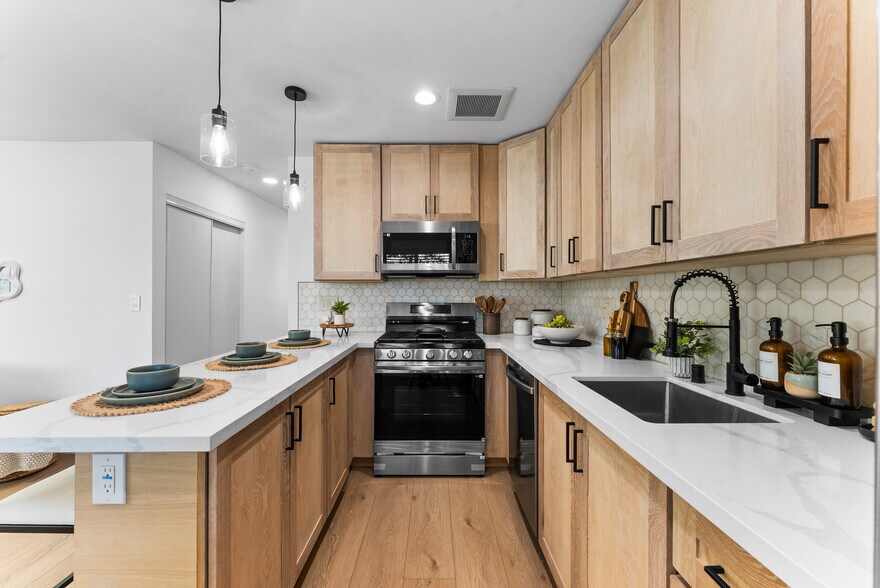 More Photos Of 4286 Samoset Ave, San Diego Multifamily For Sale