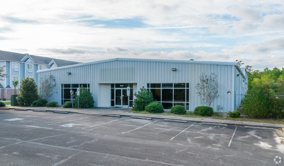 More Photos Of 4640 East Coast Ln, Shallotte Showroom For Lease