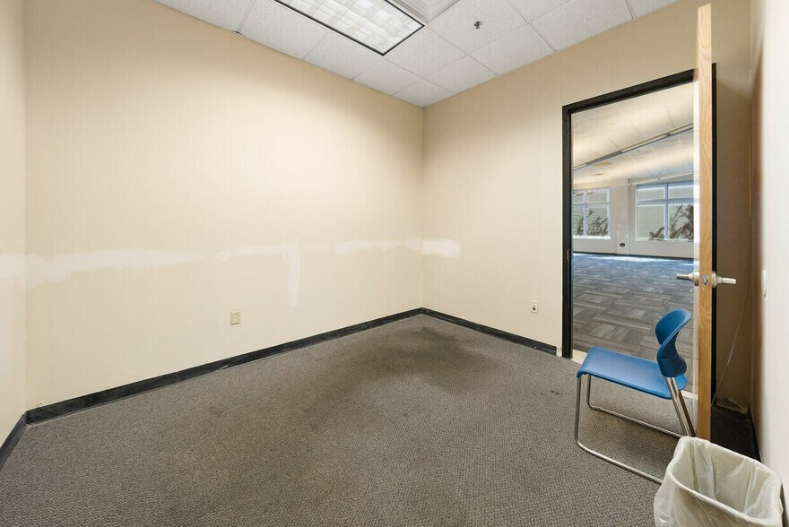 More Photos Of 200 N Richard Jackson Blvd, Panama City Beach Office For Sale