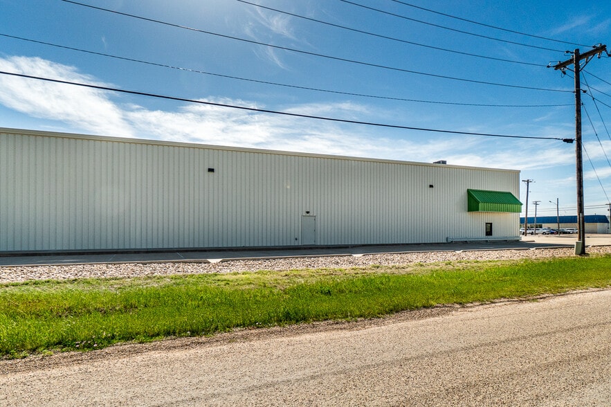 More Photos Of 908 NW 6th St, Tulia Freestanding For Sale