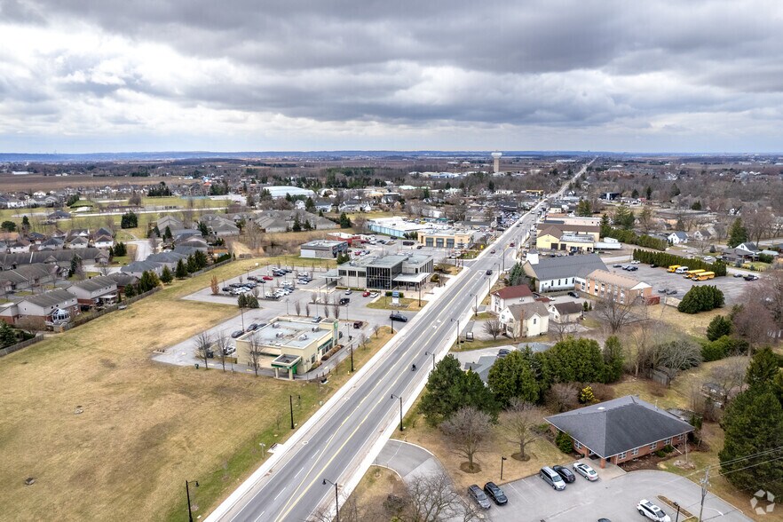 More Photos Of 1567 Niagara Stone Rd, Niagara On The Lake Office For Lease