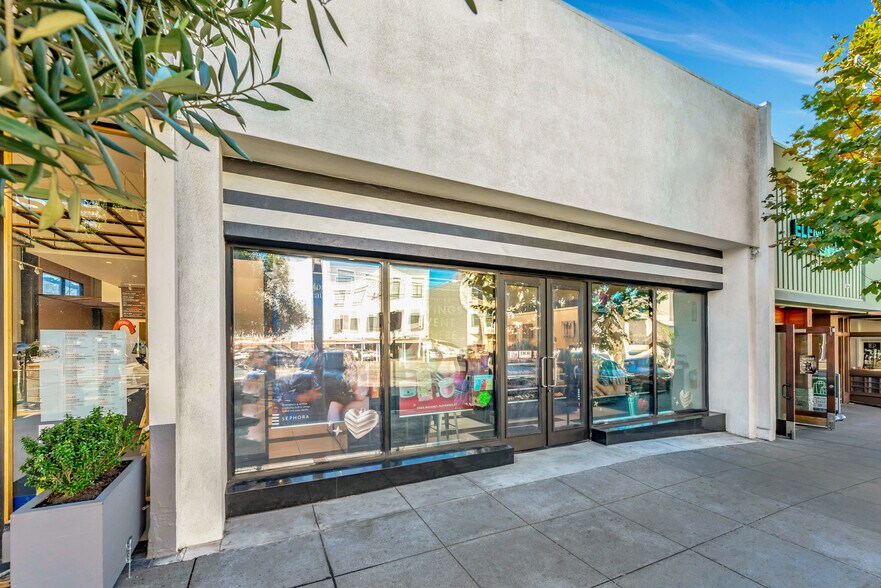 More Photos Of 3407 California St, San Francisco Storefront For Lease