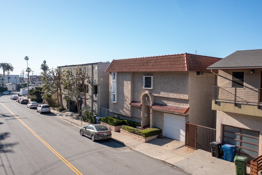 More Photos Of 363 Pershing Dr, Playa del Rey Multifamily For Sale