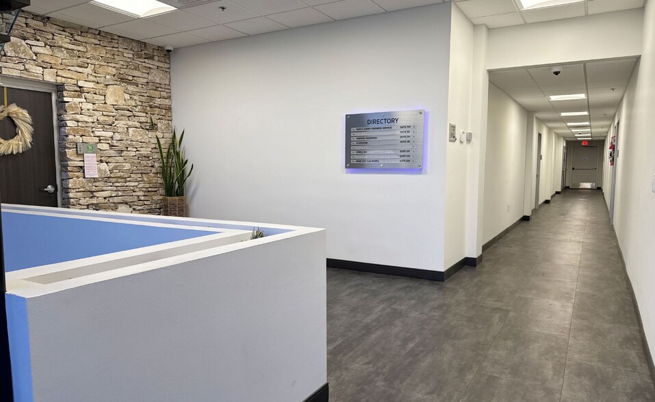 More Photos Of 6228 Bandera Rd, San Antonio Medical For Sale