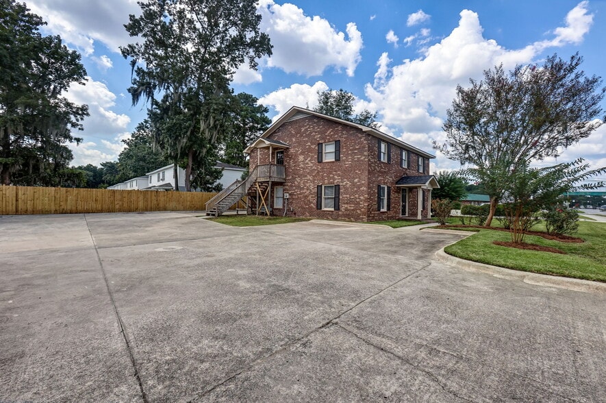 More Photos Of 4809 Augusta Rd, Savannah Storefront Retail Office For Sale