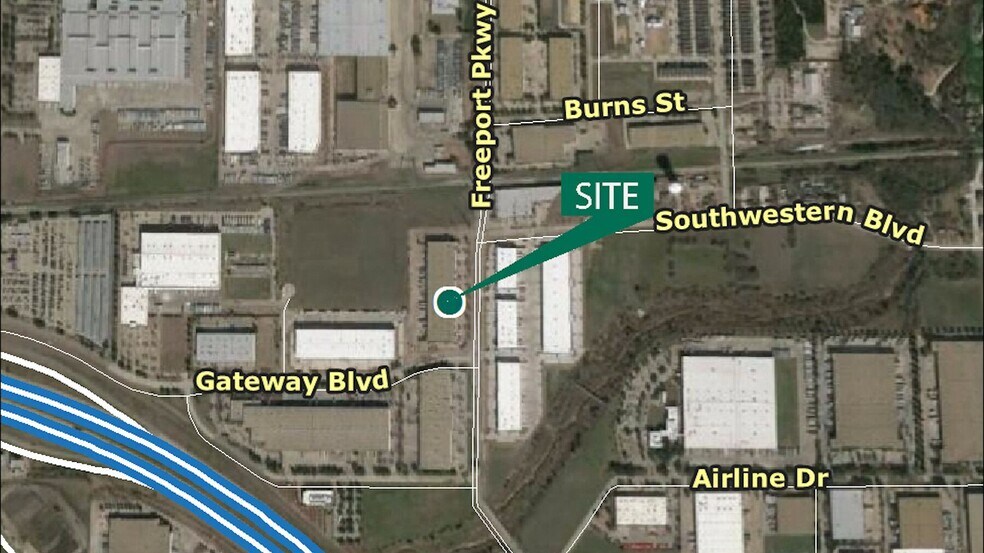 More Photos Of 925 Freeport Pky, Coppell Warehouse For Lease